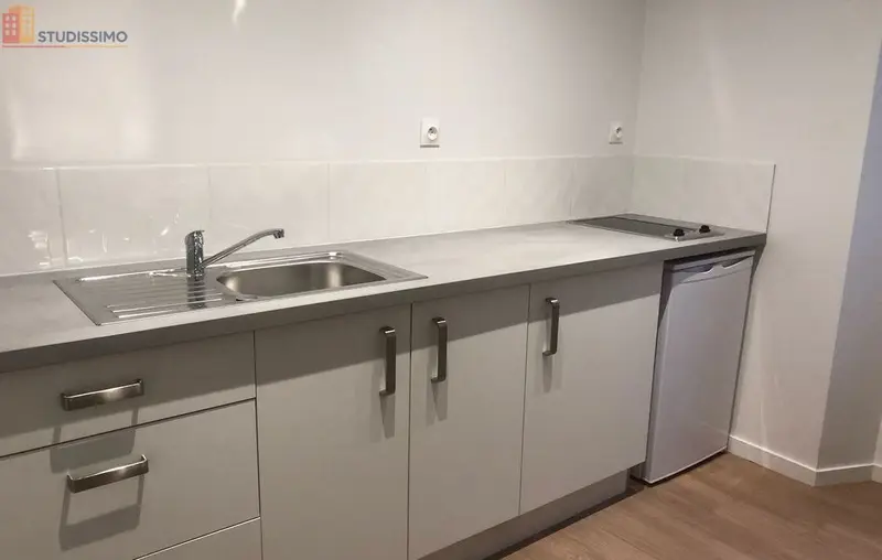Studio meublé 30m² Laval centre - Meublé, 1er étage - Photo 2
