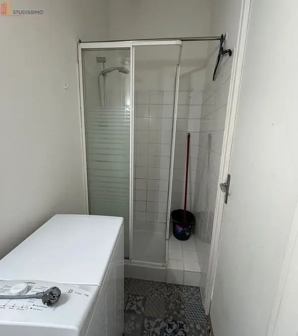 Studio meublé 19m² Évron - Centre-ville, toutes charges comprises - Photo 1
