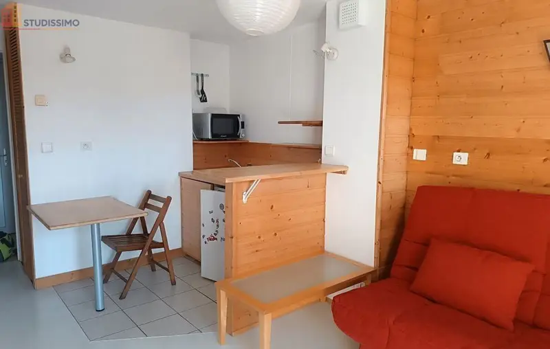 Studio meublé 19m² Laval centre - Parking privé, calme - Photo 2