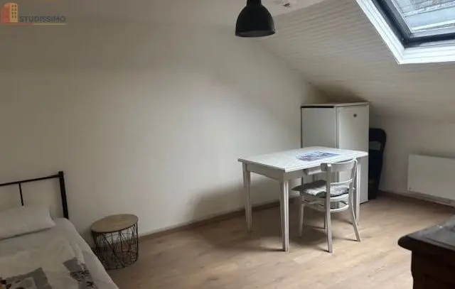 Studio meublé 20m² Laval 53000 - Meublé, 2e étage - Photo 1