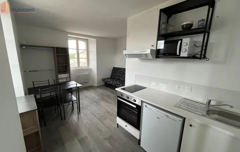 Studio meublé 21m² Laval 53000 - Rénové, meublé - Photo 1