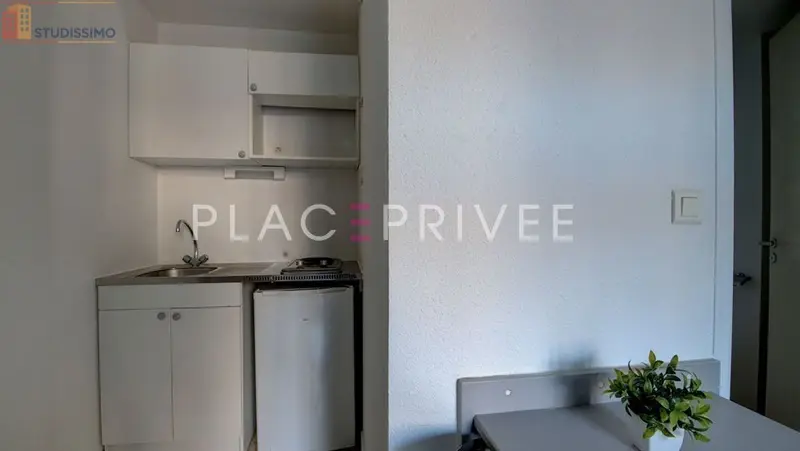 Studio meublé 18m² Nancy 54000 - Meublé, 1er étage - Photo 3