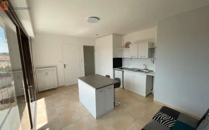 Studio meublé 21m² Nancy 54000 - Lumineux, balcon - Photo 4