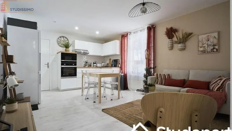 Studio meublé 16m² Nancy centre - Lumineux - Photo 1
