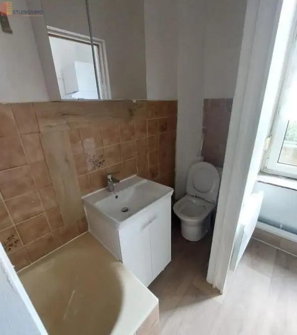 Studio meublé 9m² Nancy 54000 - Meublé, DPE A - Photo 2
