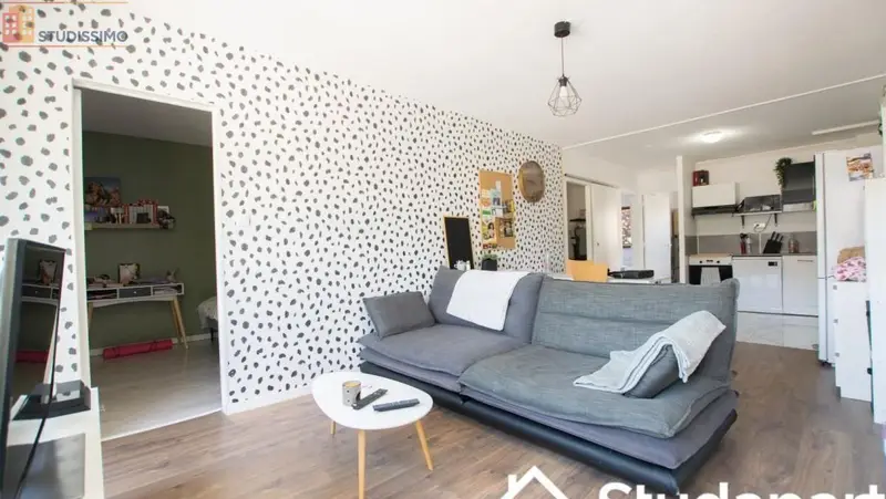 Studio meublé 10m² Nancy 54000 - Calme, 1er étage - Photo 8