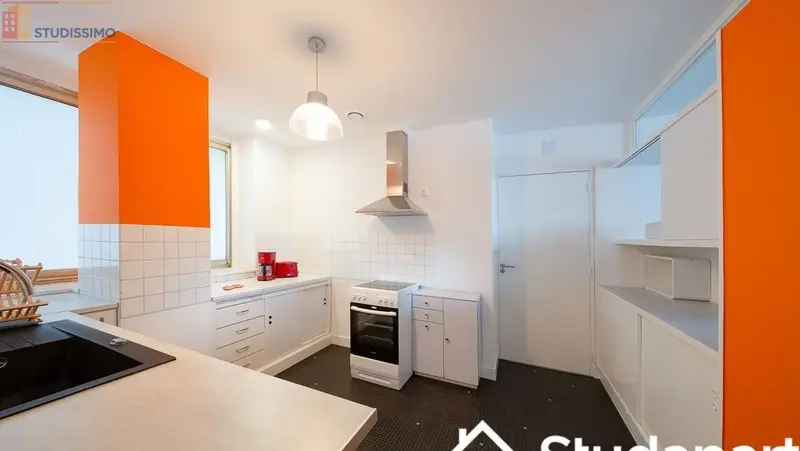 Studio meublé 11m² Nancy 54000 - Lumineux, 6e étage - Photo 2