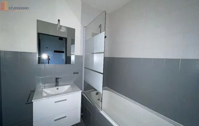 Studio meublé 19m² Nancy 54000 - Lumineux, 4e étage - Photo 1