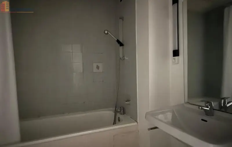Studio 24m² Nancy 54000 - Meublé, DPE D - Photo 2
