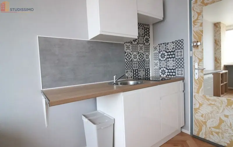 Studio 9m² Nancy 54000 - Étage élevé, DPE C - Photo 5