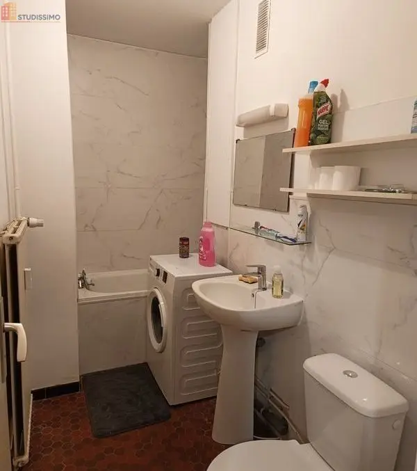 Studio meublé 27m² Nancy 54000 - Meublé, 1er étage - Photo 1
