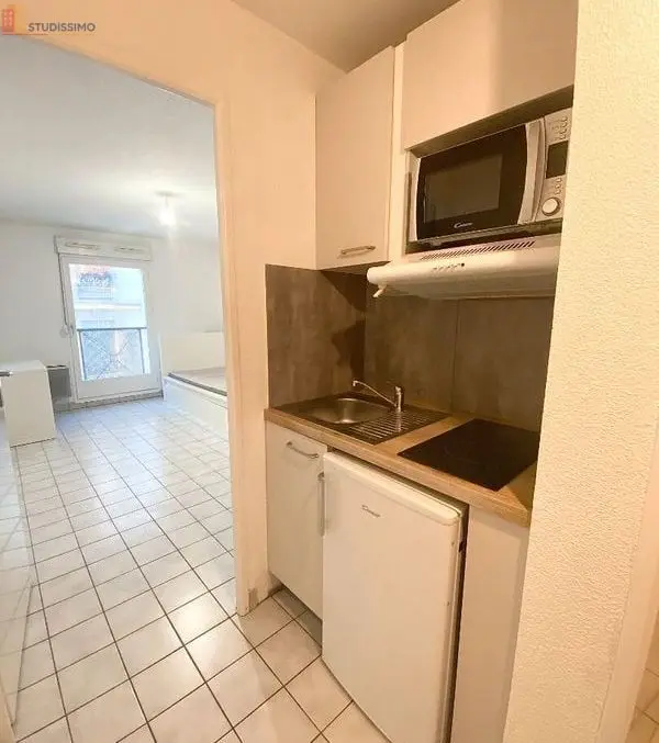 Studio meublé 18m² Nancy - Lumineux, proche commodités - Photo 6