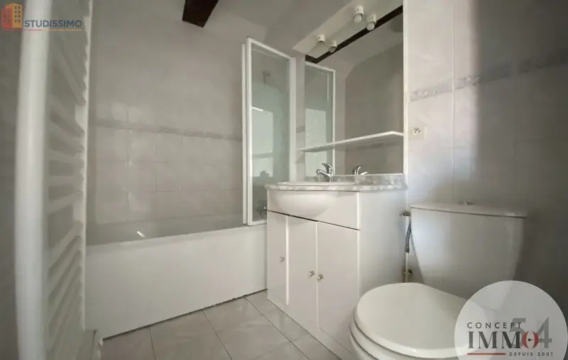 Studio meublé 28m² Toul 54200 - 2e étage, lumineux - Photo 1