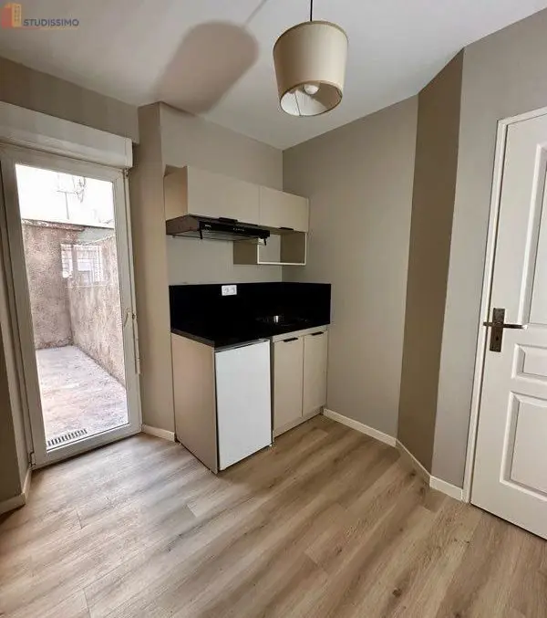Studio 22m² Nancy centre - Rénové, cour privative - Photo 4