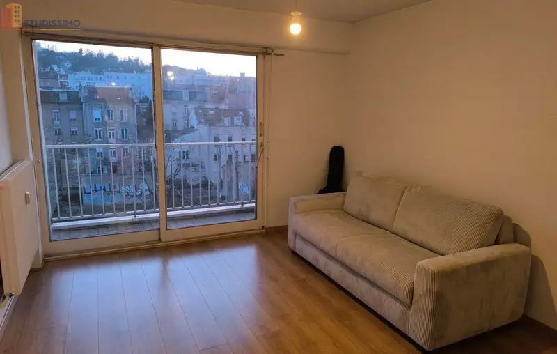 Studio meublé 29m² Nancy 54000 - Lumineux, balcon - Photo 2