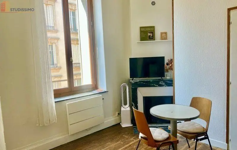 Studio meublé 20m² Nancy centre - Meublé, 2e étage - Photo 5