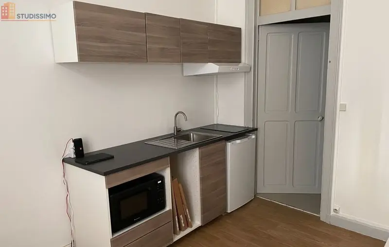 Studio meublé 18m² Nancy centre - Meublé, proche commerces - Photo 2