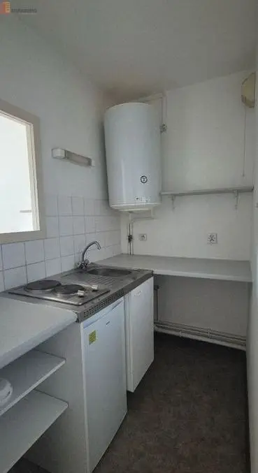 Studio meublé 18m² Nancy 54000 - Meublé, 2e étage - Photo 4