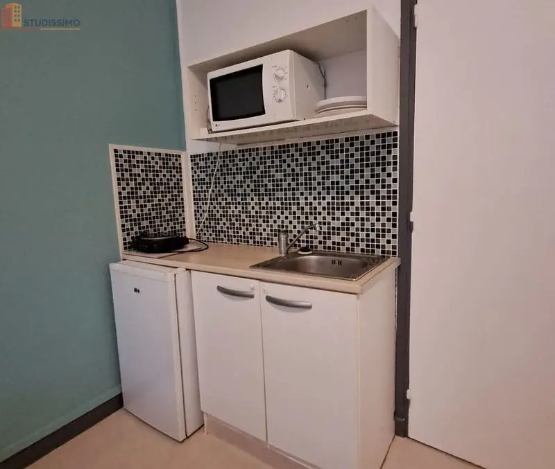 Studio meublé 18m² Nancy 54000 - SDB, kitchenette - Photo 2