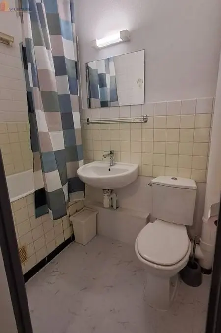 Studio meublé 18m² Nancy 54000 - SDB, kitchenette - Photo 1