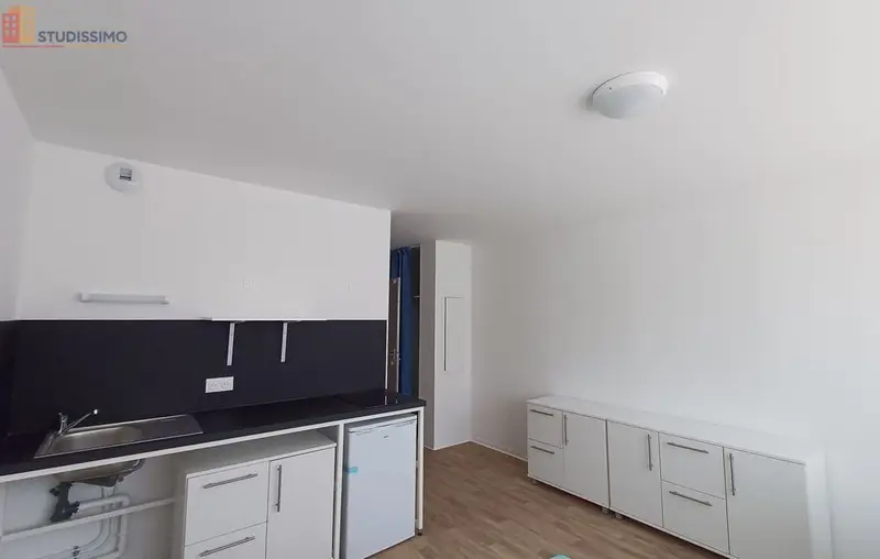 Studio meublé 23m² Mont-Saint-Martin - Meublé, équipé - Photo 3
