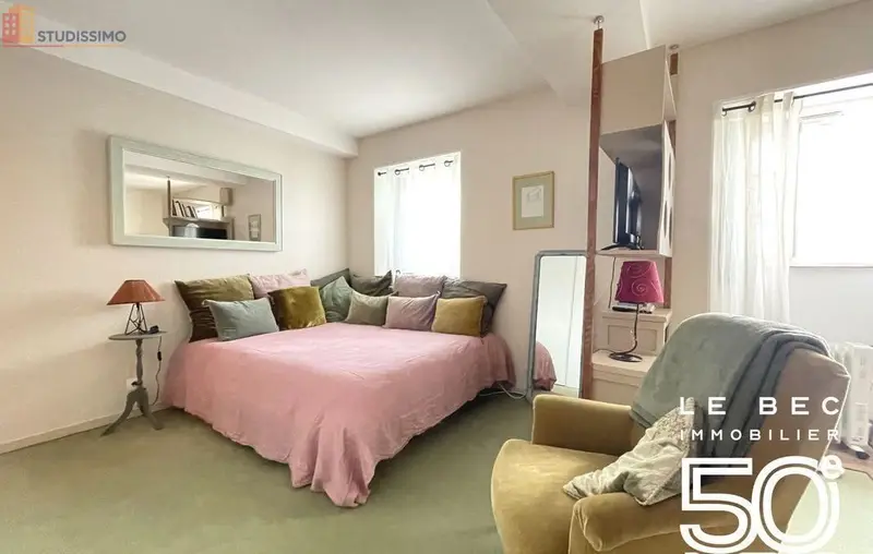 Studio meublé 26m² Vannes - Lumineux, dernier étage - Photo 8