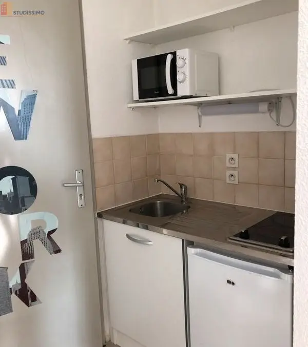 Studio meublé 20m² Vannes 56000 - Meublé, étudiant - Photo 1