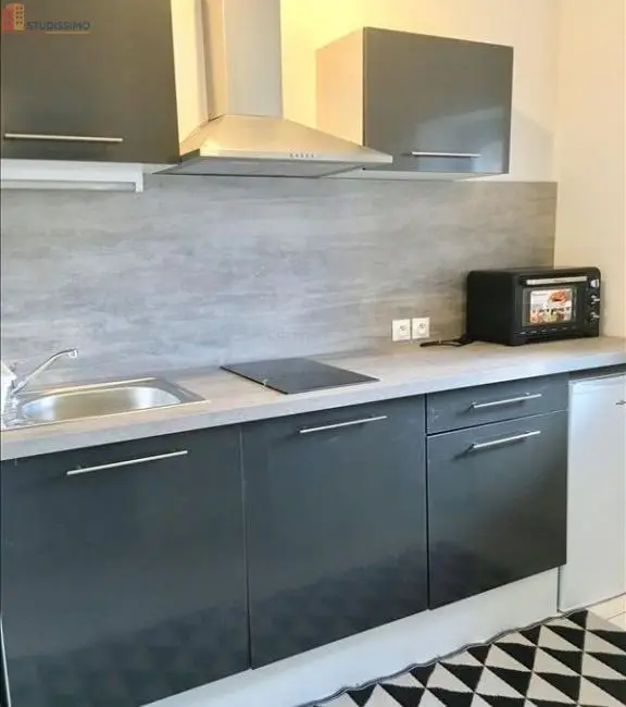 Studio meublé 32m² Metz - Lumineux, dernier étage - Photo 3