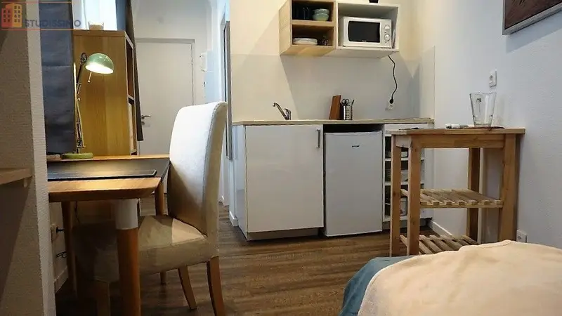Studio meublé 19m² Metz centre - Meublé, DPE D - Photo 2