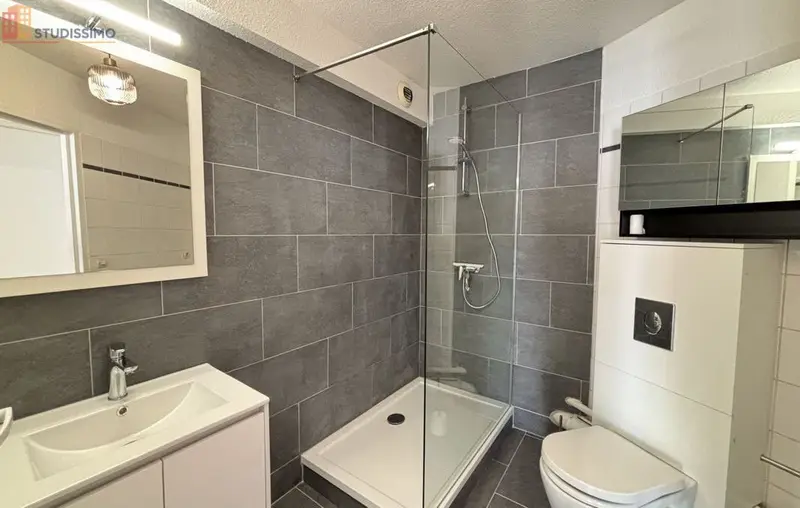Studio meublé 34m² Montigny-lès-Metz - Meublé, 3e étage - Photo 4