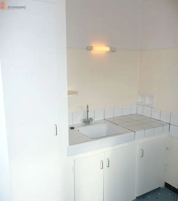 Studio 33m² Metz Queuleu - Cuisine équipée, placards - Photo 8