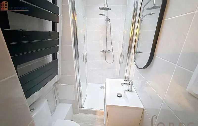 Studio 24m² Metz centre - Meublé, dernier étage - Photo 1