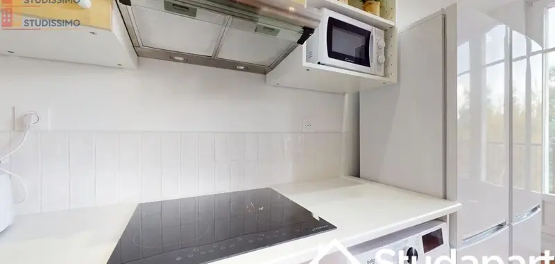 Studio meublé 11m² Metz centre - Lumineux - Photo 1