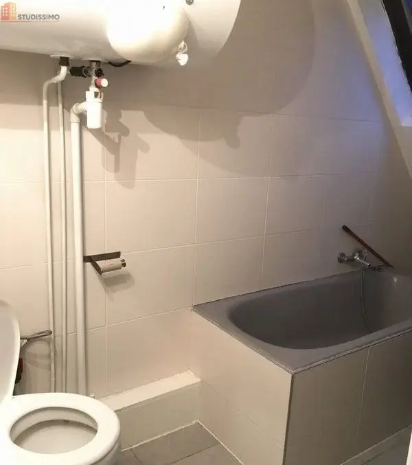 Studio meublé 25m² Metz - Lumineux, dernier étage - Photo 5