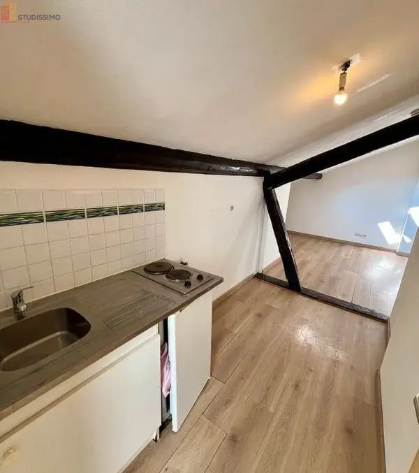 Studio 30m² Metz centre - Lumineux, sous les toits - Photo 2