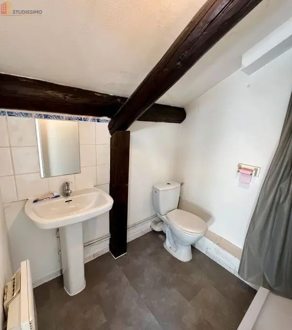Studio 30m² Metz centre - Lumineux, sous les toits - Photo 1