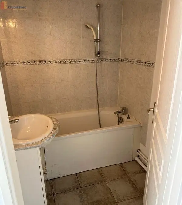Studio meublé 24m² Ars-sur-Moselle - Toutes charges comprises - Photo 2