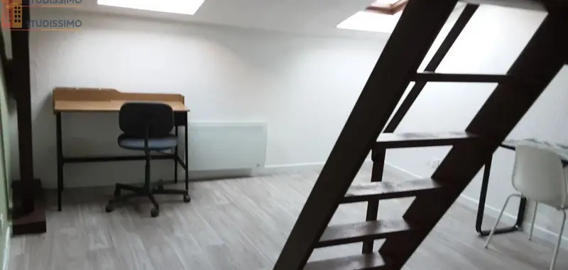 Studio meublé 17m² Metz 57000 - Meublé, 3e étage - Photo 1