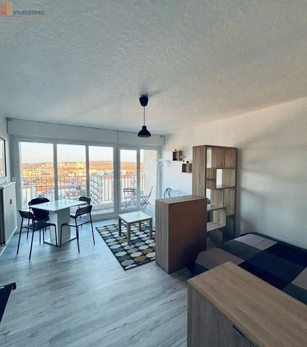 Studio 33m² Metz 57050 - Lumineux, meublé, grand étage - Photo 3