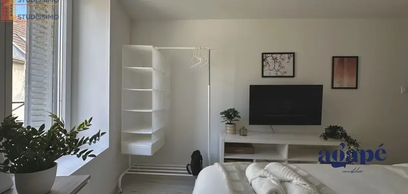 Studio meublé 21m² Nevers - Lumineux, 2e étage - Photo 2