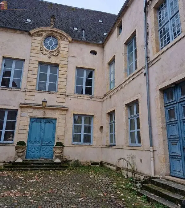 Studio meublé 25m² Nevers - Meublé, 1er étage - Photo 1