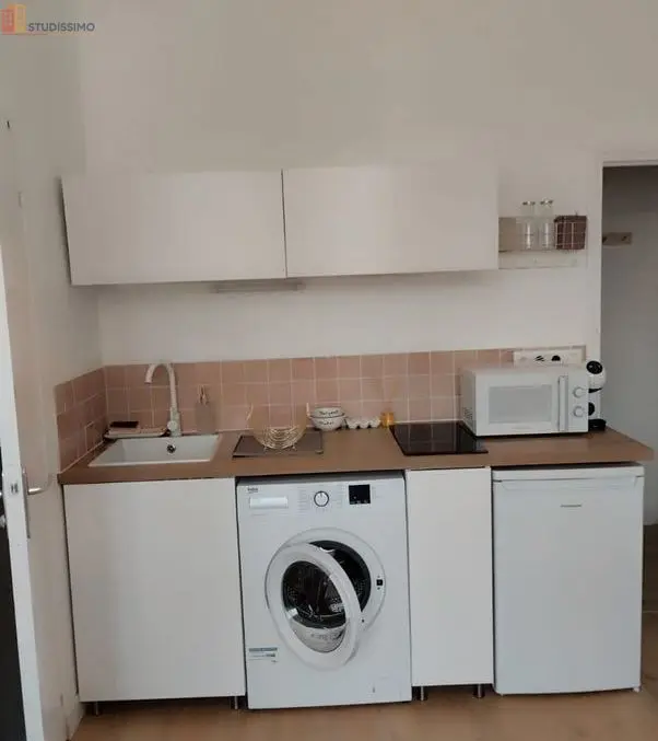 Studio 22m² Cosne-Cours-sur-Loire - DPE F, 1er étage - Photo 2