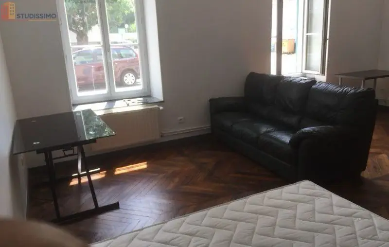 Studio meublé 40m² Nevers 58000 - Grand, centre-ville - Photo 2