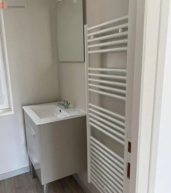 Studio meublé 19m² Nevers 58000 - Face ISAT - Photo 1