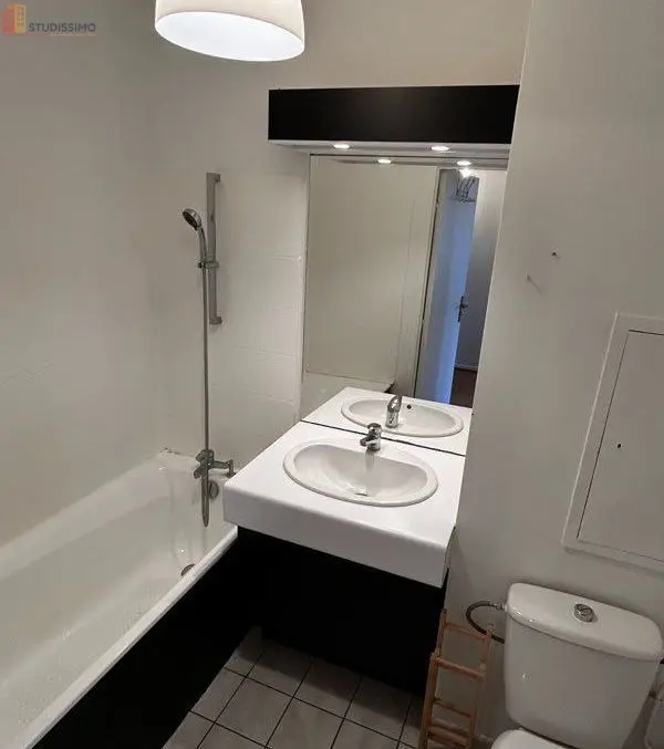 Studio 35m² Lille centre - Parking, lumineux - Photo 1