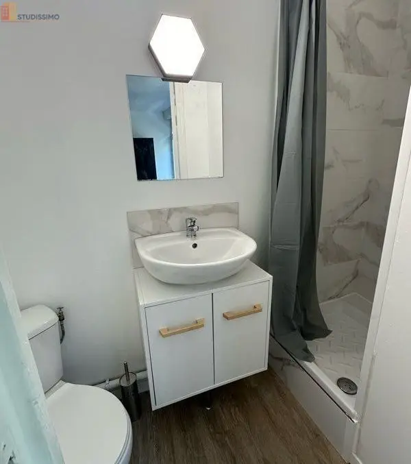 Studio meublé 13m² Lille Wazemmes - Pour étudiant, calme - Photo 1