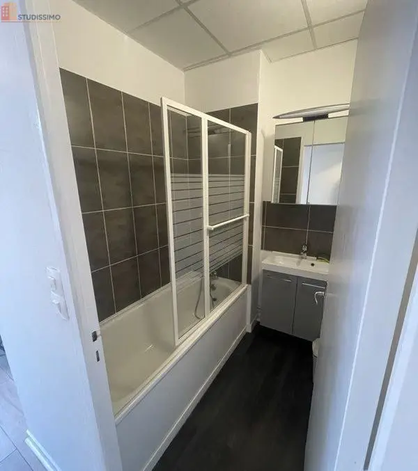 Studio meublé 30m² La Madeleine - Proche Grand Boulevard, tramway - Photo 2
