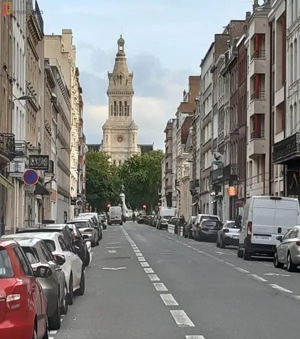 Studio 28m² Lille 59000 - Balcon, meublé - Photo 4