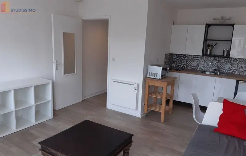 Studio 28m² Lille 59000 - Balcon, meublé - Photo 3