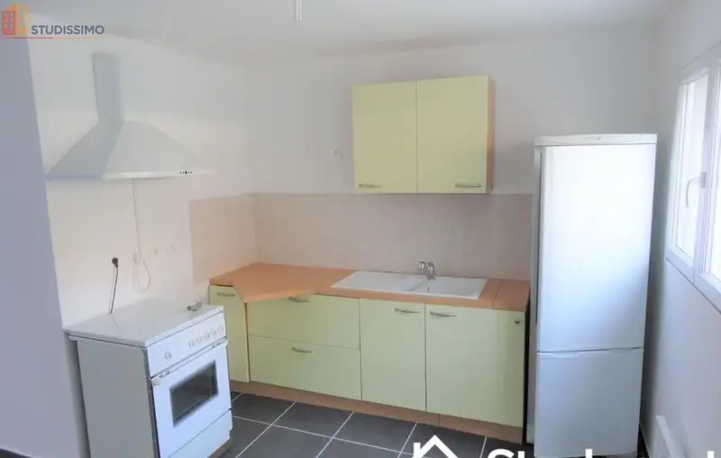 Studio meublé 9m² Lille 59000 - Meublé, DPE D - Photo 2